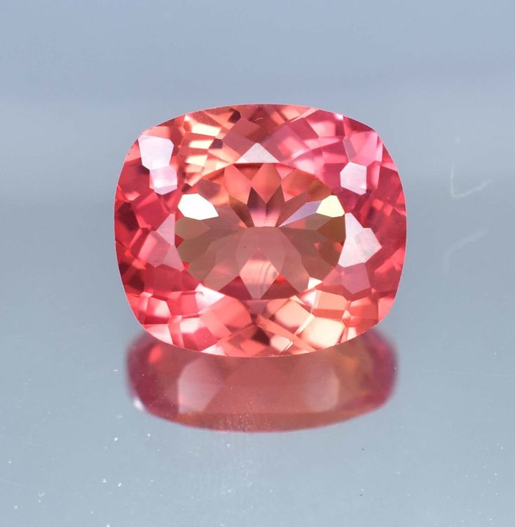 Padparadscha Sapphire — Ceylon gemstone